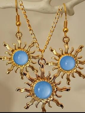 Gold & Blue Sun Necklace Set